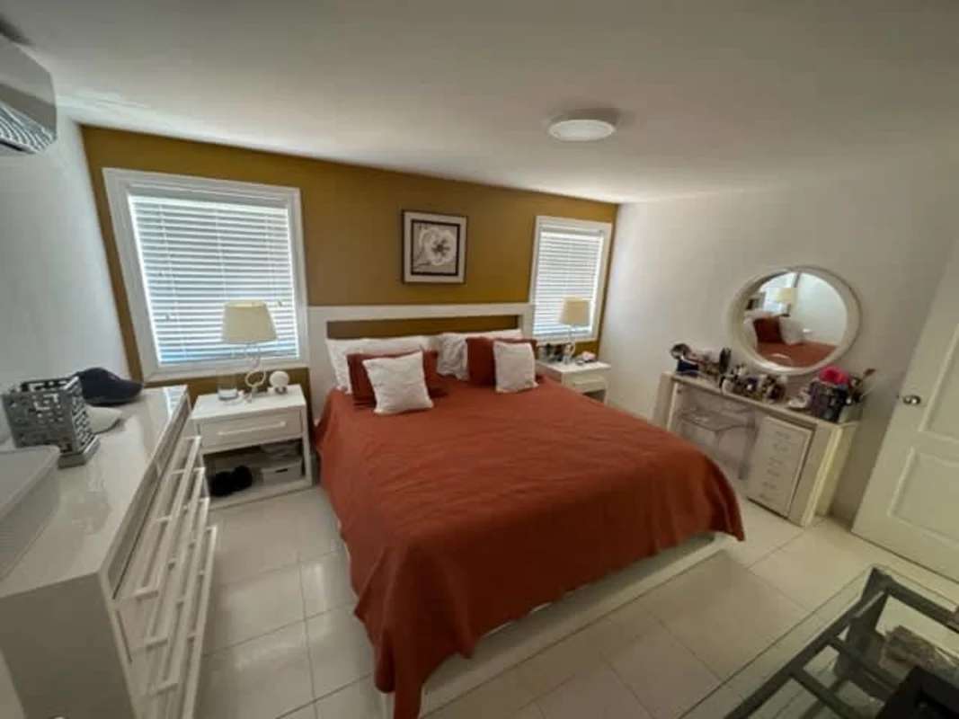 Private swimming pool with garden and terrace space in Altos de Panamá two-story house