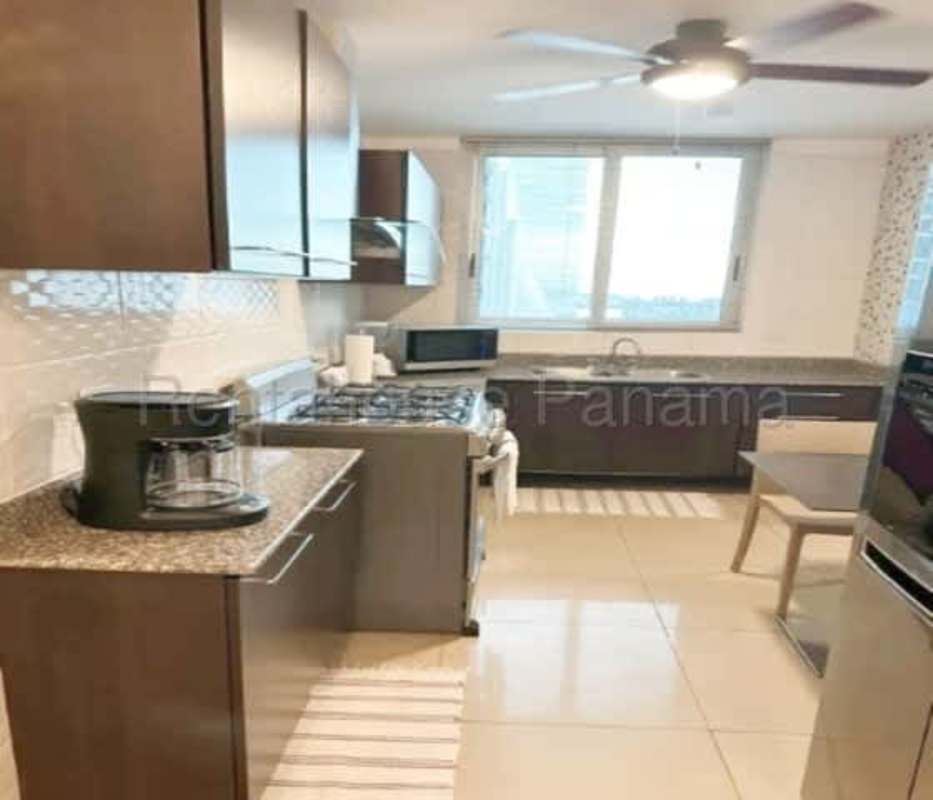 Bedroom with closet and AC in PH Belle View Tower Bella Vista Panama apartment for rent