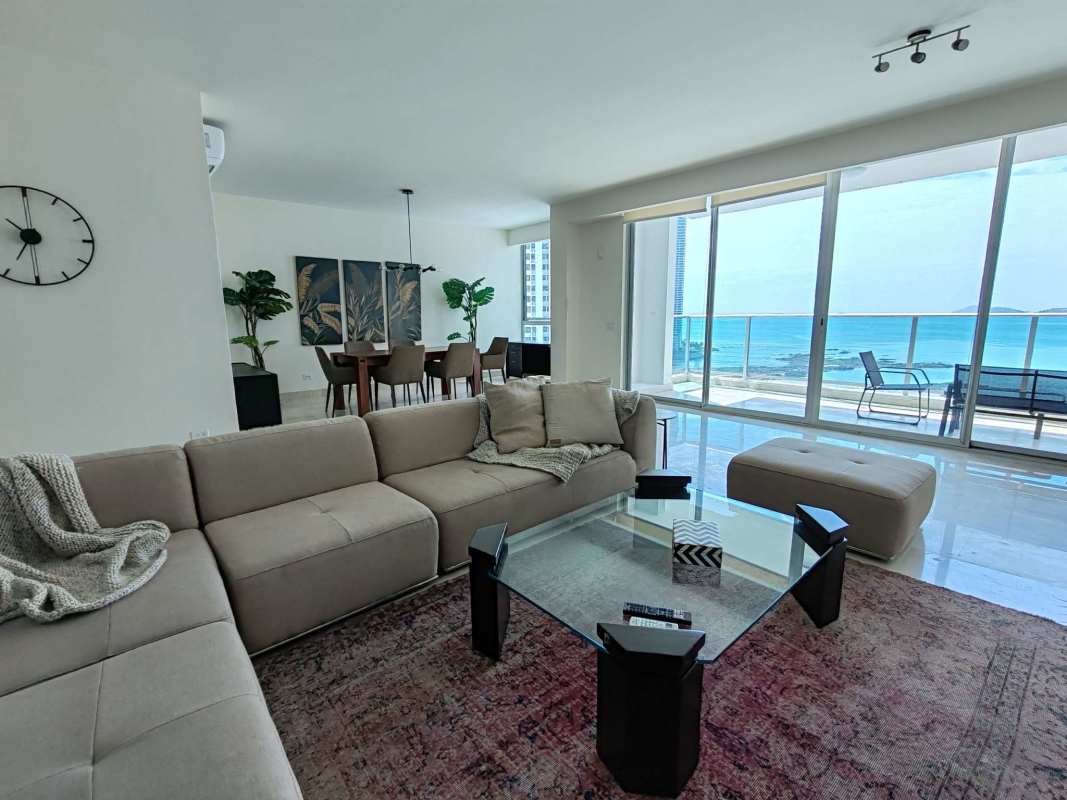 Modern kitchen with granite countertops, stainless steel appliances at PH Marbella Tower Panama