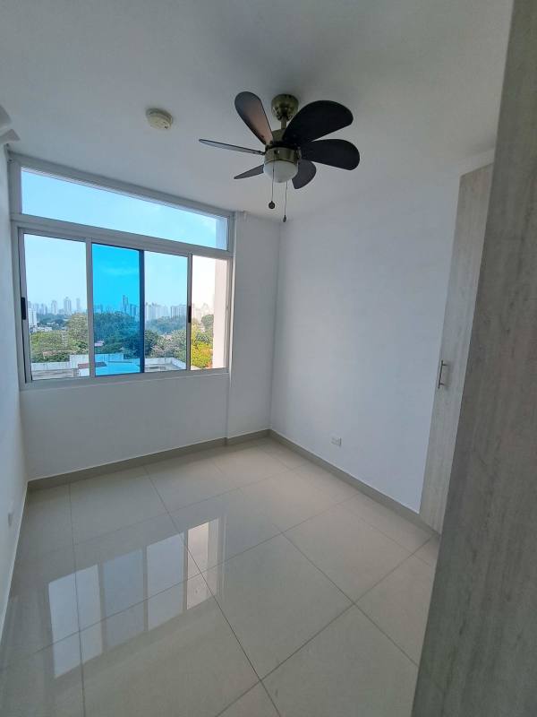 Outdoor pool area with seating PH Torres de Montserrat 12 Octubre Panama City