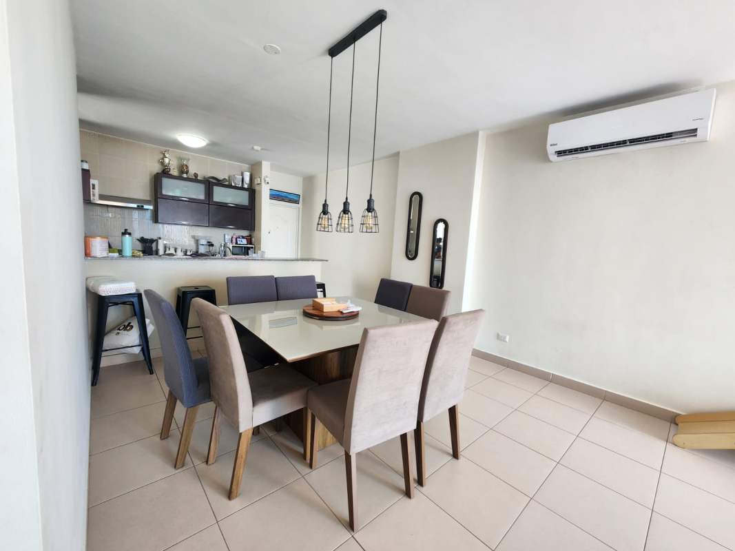 Balcony with panoramic skyline views in PH MET 1 San Francisco Panama City