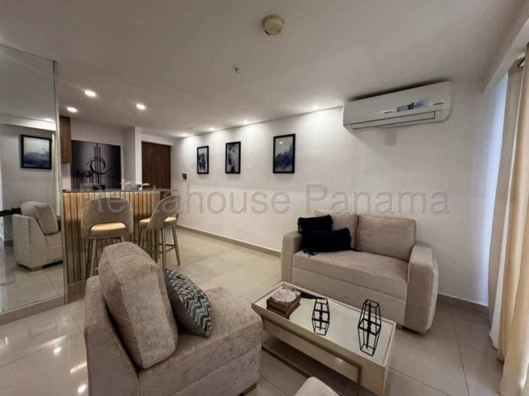 Living room with AC, open kitchen and breakfast bar PH Torre Vista Panama