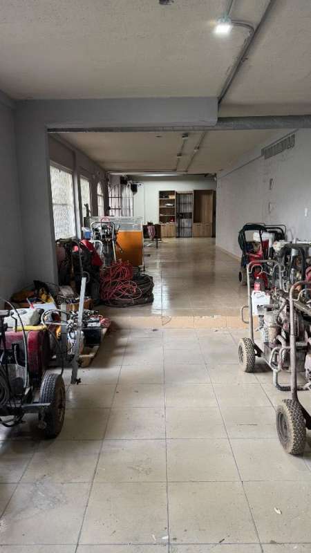 Industrial workshop or storage area inside commercial property in La Loceria Panama