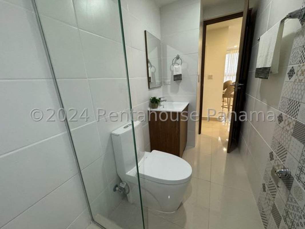 Fully equipped modern gym with cardio and strength training equipment at PH Vista Hermosa Panama City