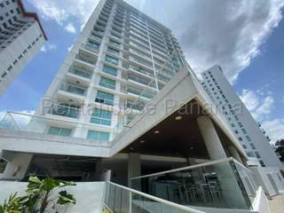 Apartment for Sale in Clayton - 3 bedrooms