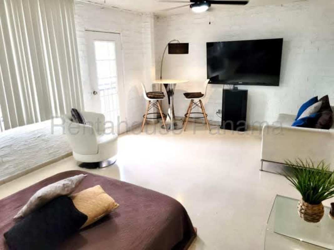 Investment 5-Unit Converted Floor PH Vicky II El Cangrejo