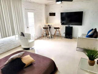 Apartment Floor Conversion for Sale in El Cangrejo - 5 bedrooms