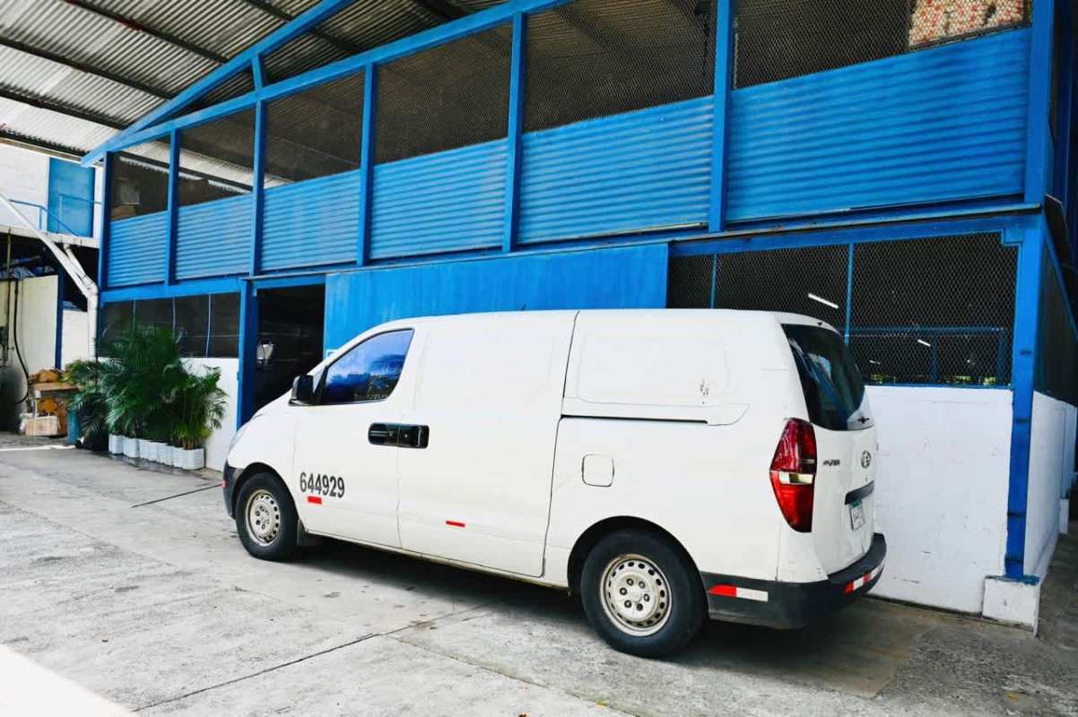 Interior spacious warehouse storage area with metal shelving Pueblo Nuevo Panama