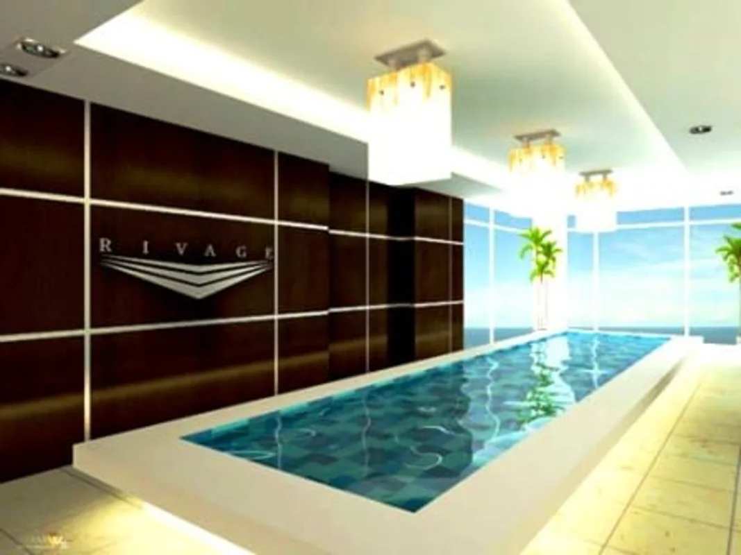 Infinity pool with Pacific Ocean backdrop in PH Rivage Tower on Avenida Balboa Panama City