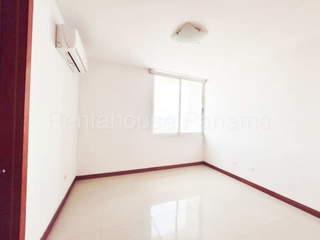 Apartment for Sale in San Francisco - 3 bedrooms