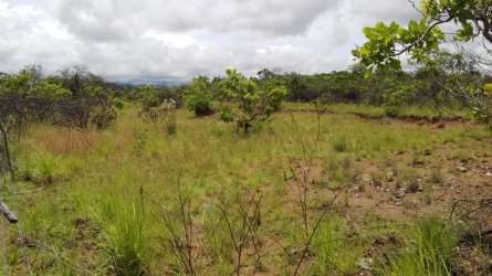 Grassy open hilltop land with mountain vistas at Dolega Via Boquete
