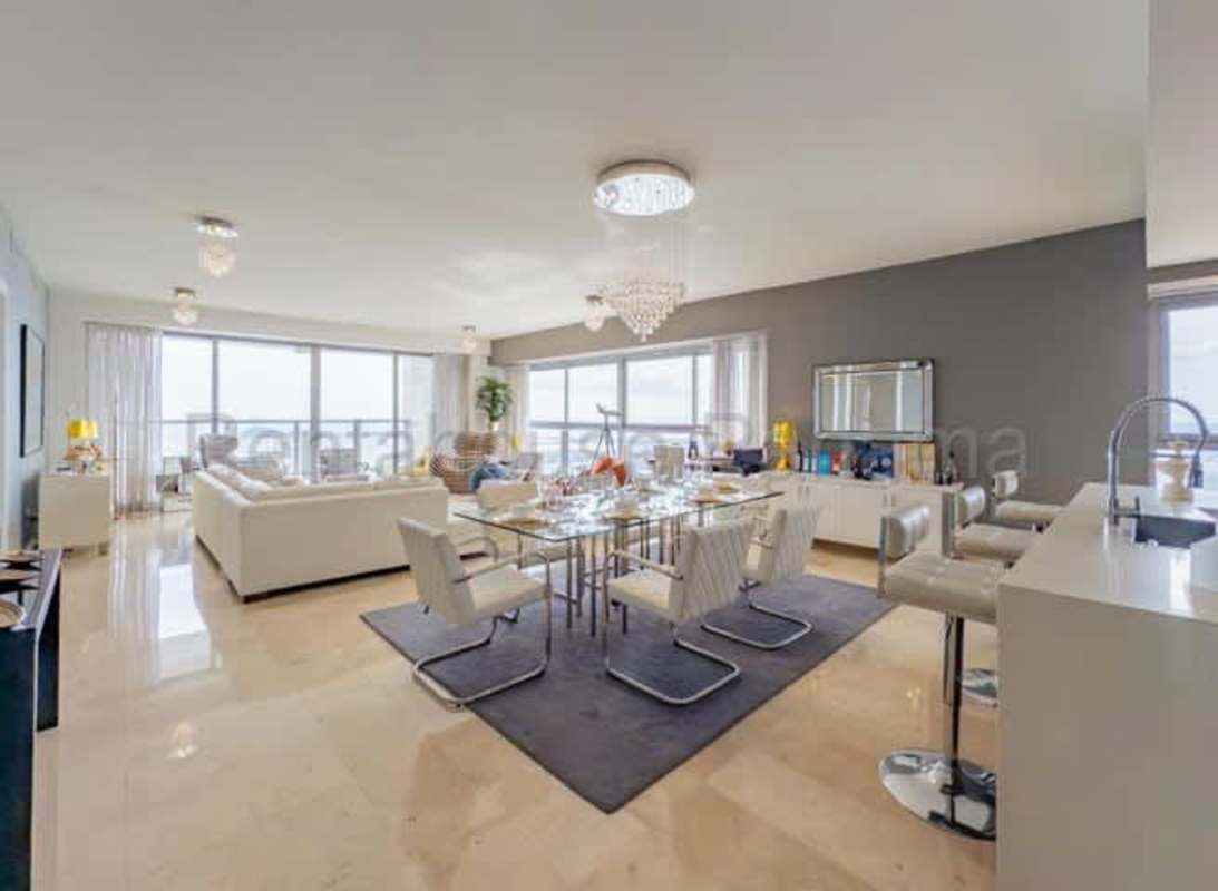 Luxury master bedroom oceanfront PH BICSA condo Panama City