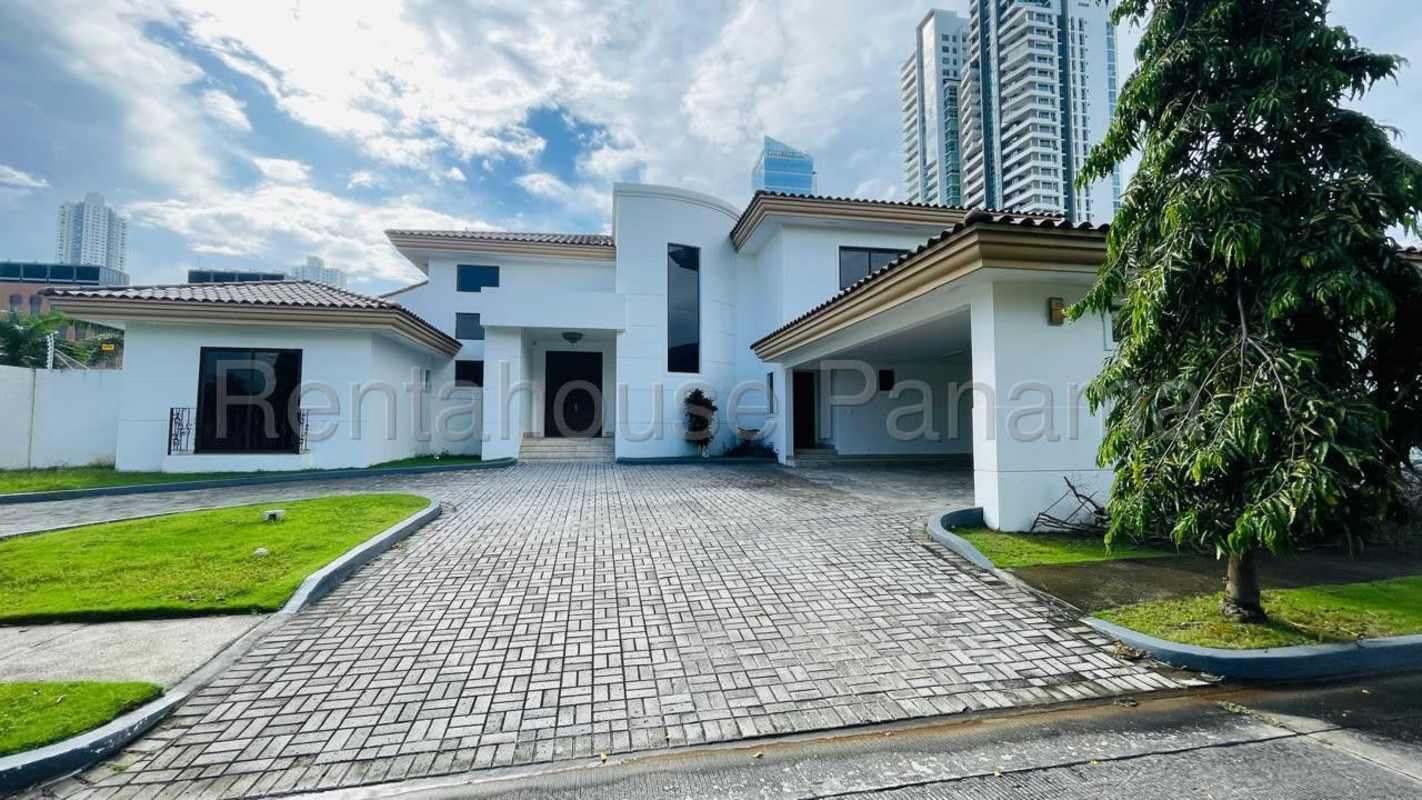 Luxury residence private pool sun lounge palm trees Panama City Costa del Este house for rent