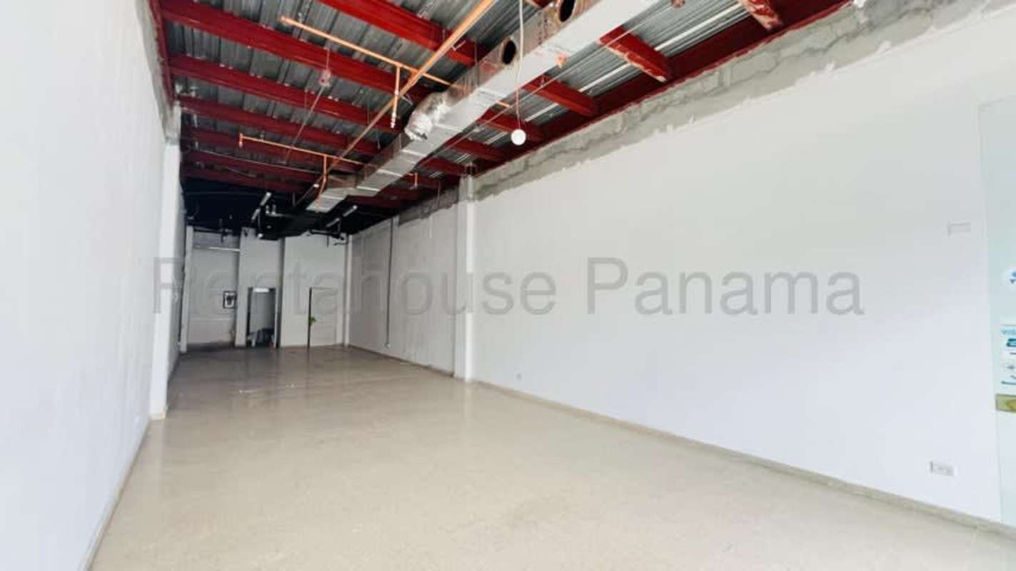 Ground floor open layout unfinished retail space with ductwork Costa del Este Panama