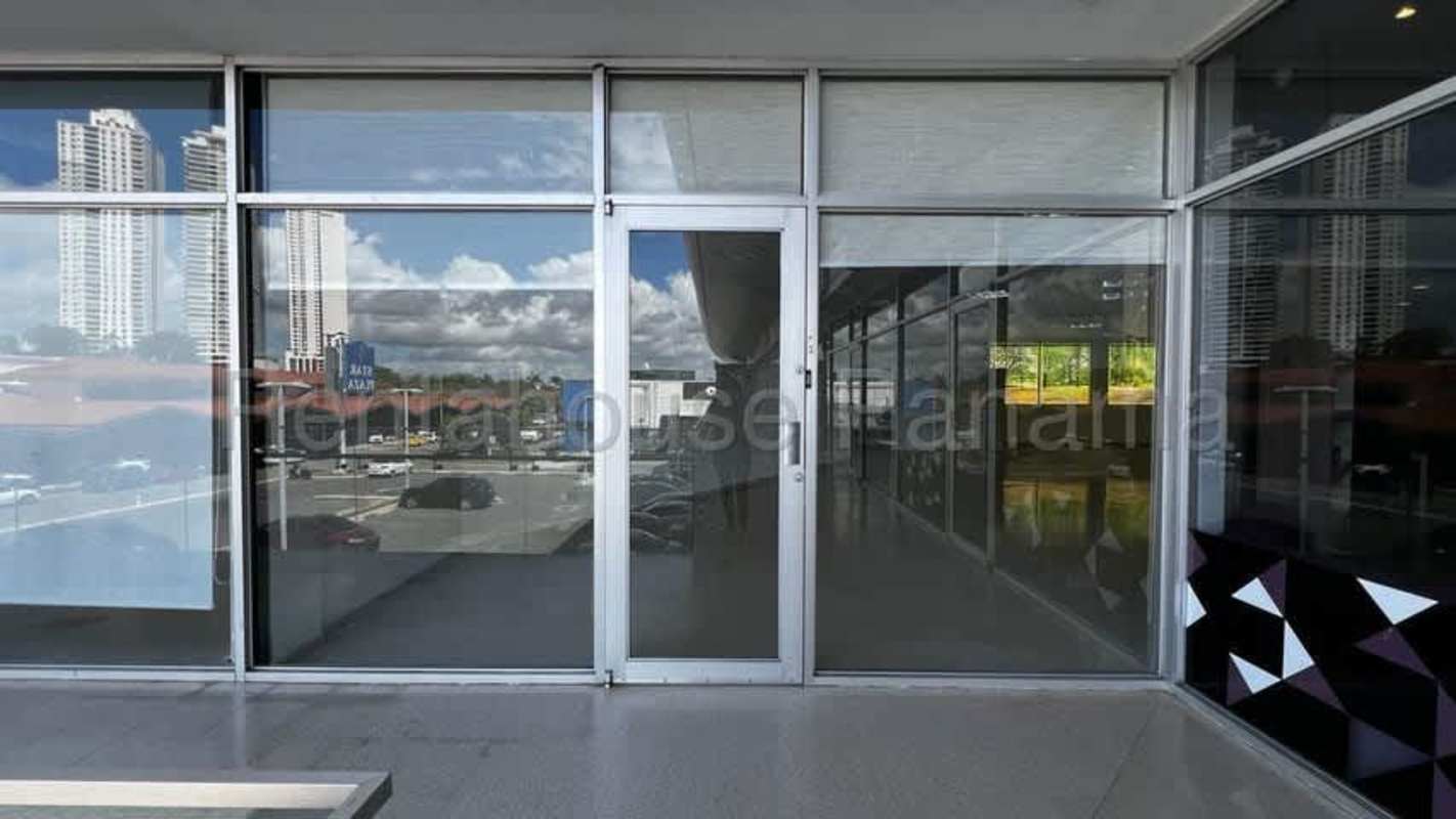 Large glass windows and aluminum storefront modern commercial property in Costa del Este Panama