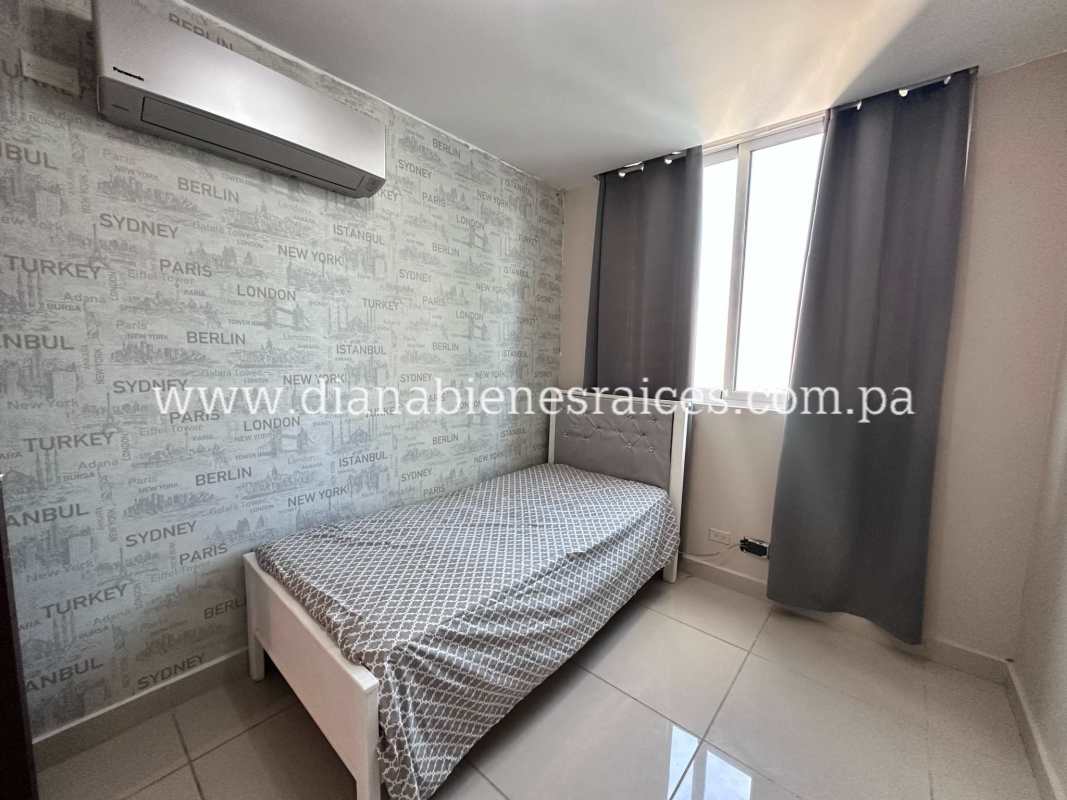 Kitchen equipped with stainless fridge, oven, washer dryer at Condo Condado del Rey Panama