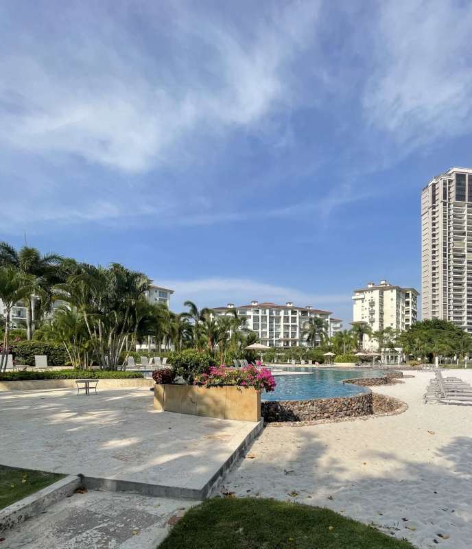 Luxury lagoon swimming pool with white sand beach area The Reserve Santa María Panama