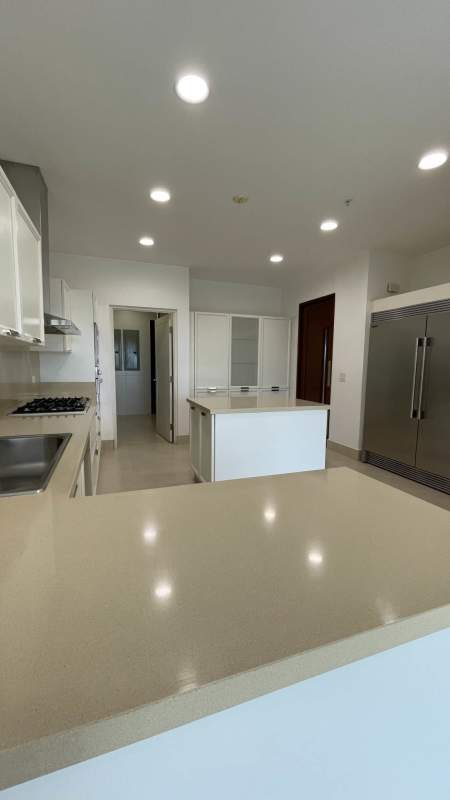 Master bedroom with ensuite luxury marble bath in The Reserve Santa María Panama
