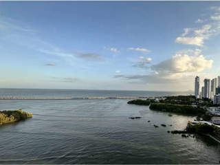 Apartment for Sale in San Francisco - 3 bedrooms