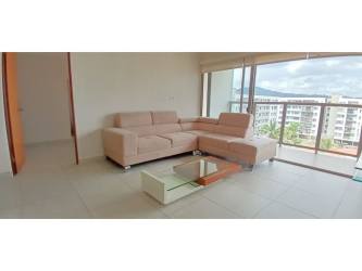 Guest bedroom with twin beds, split AC, closet in PH Midrise Panama Pacifico rental apartment