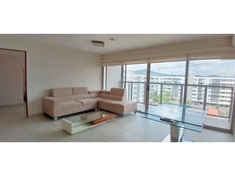 Furnished master bedroom with queen bed, AC, wardrobe in PH Midrise Panama Pacifico rental