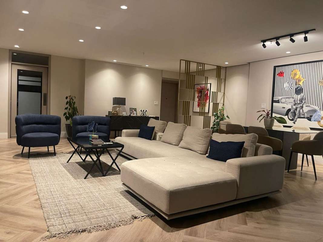 Furnished master bedroom with panoramic ocean window, ensuite bath at PH Paramount Costa del Este