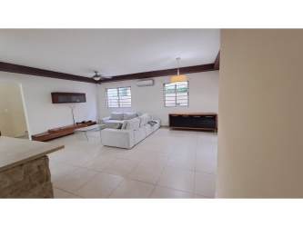 Master bedroom ample space walk-in closet AC in Palmia Woodlands Panama Pacifico