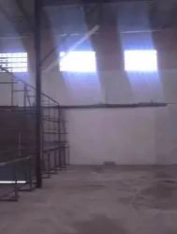 Large industrial warehouse with metal framing and open workspace in Monte Oscuro Panama City