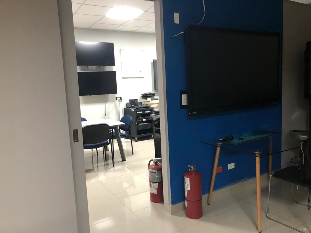 Technology-equipped flexible workspace ideal for creative or tech company in PH Design Center Via Brasil Panama