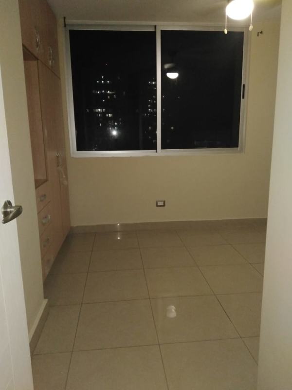 3BR Condo with Pool, Gym & Balcony in PH Rokas Condado del Rey