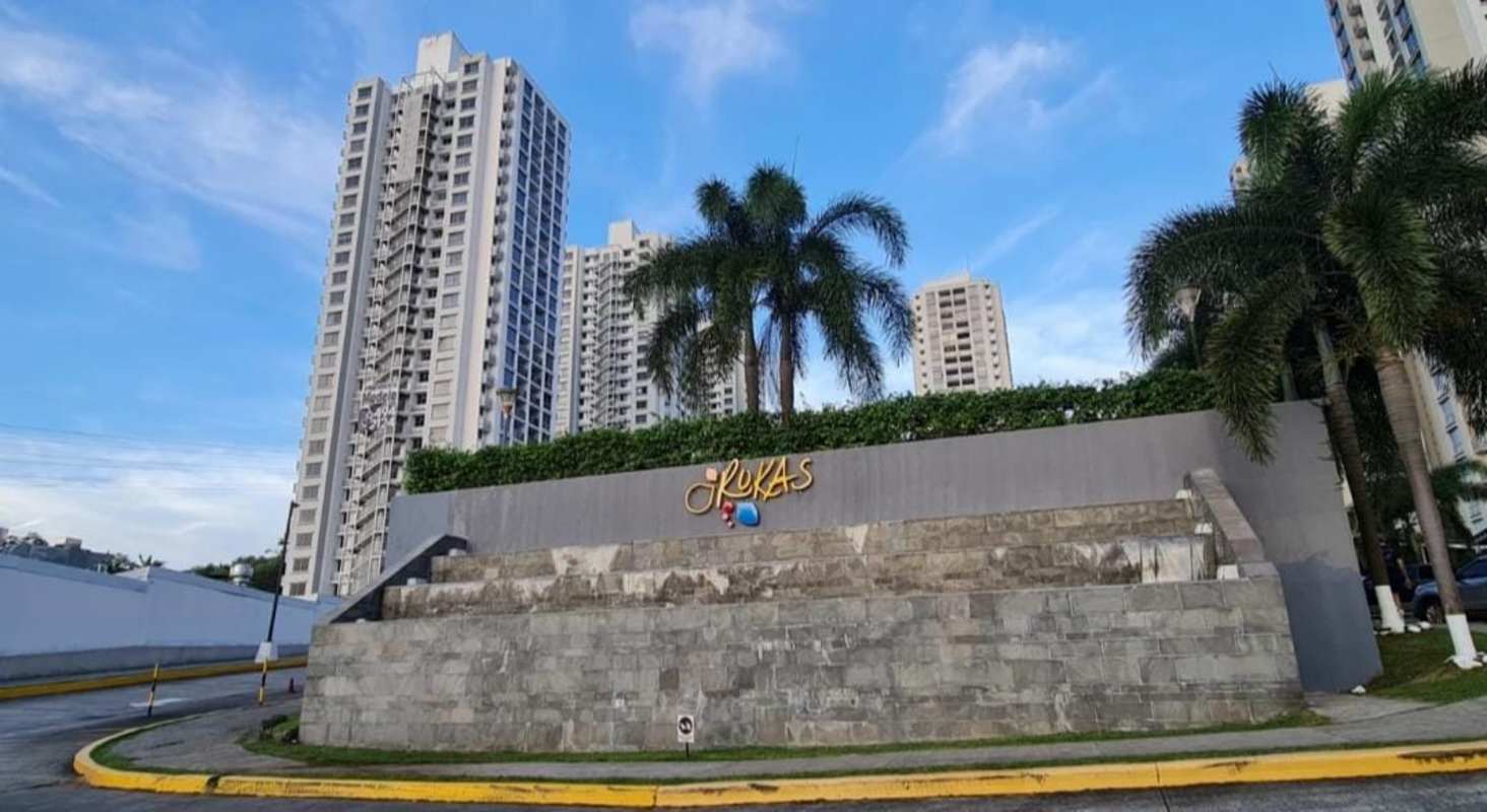 Apartment hallway with ceramic tile floors, beige walls and multiple doorways in PH Rokas Condado del Rey Panama