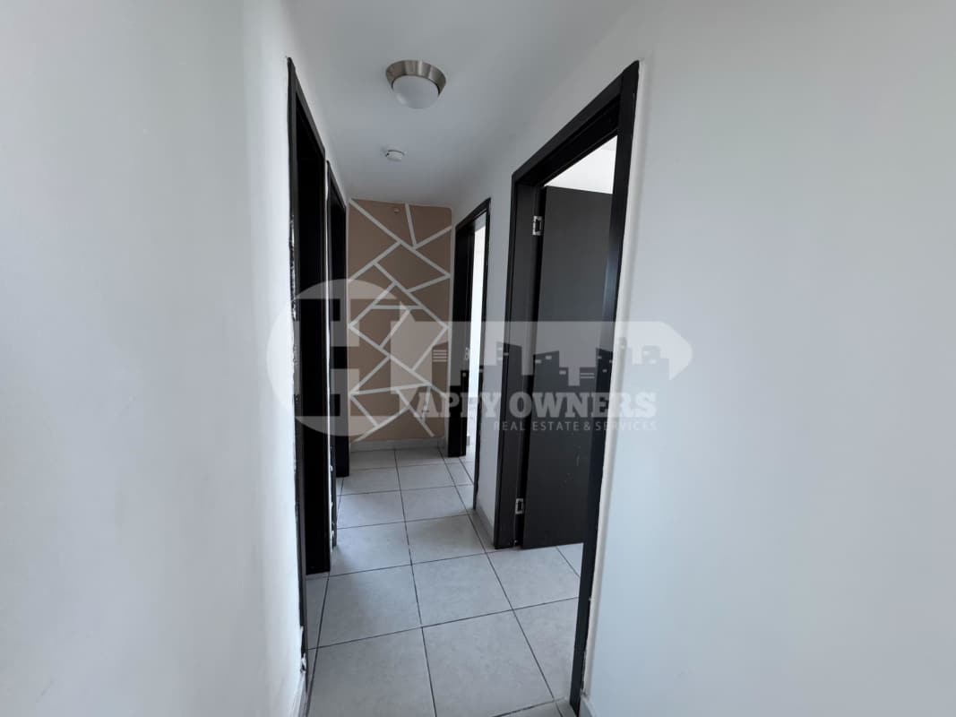 PH Premium rooftop outdoor swimming pool with city skyline view San Francisco Panama apartment tower