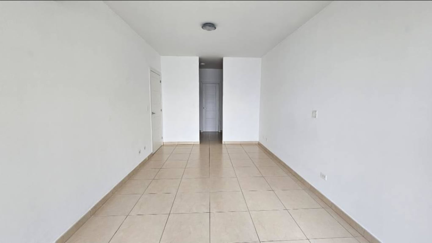 Kids play area with water and city skyline views at Oasis on the Bay Punta Pacifica