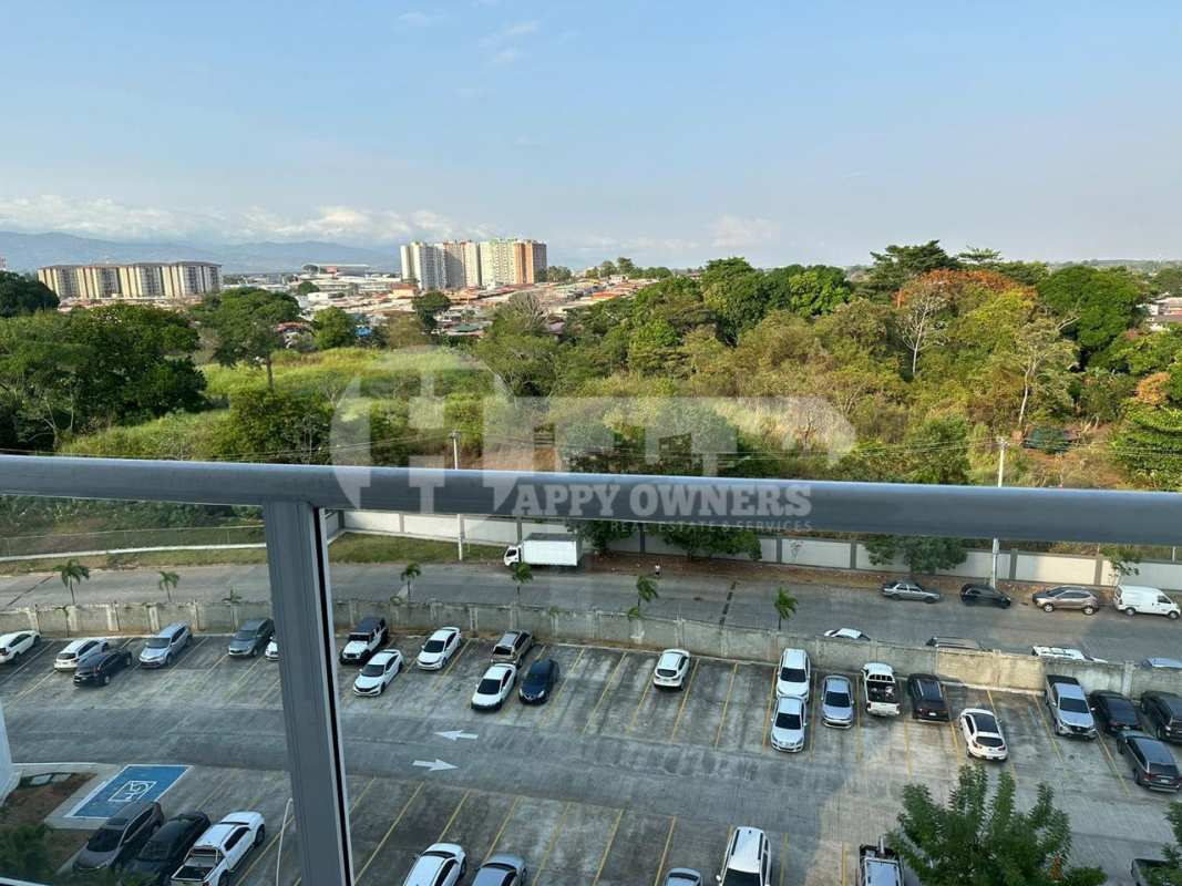 Outdoor soccer and basketball court at PH Torres de Cantabria Panama