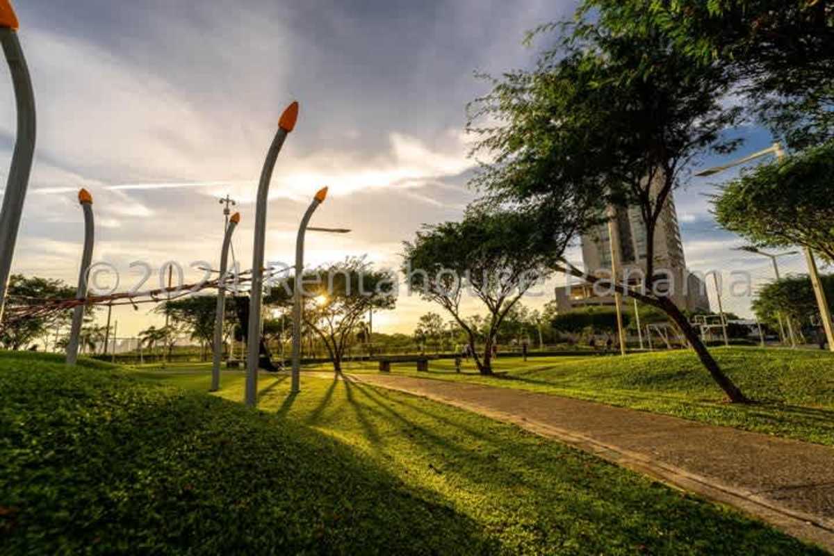 Green dog park and walkways in Kai Residences Costa del Este Panama