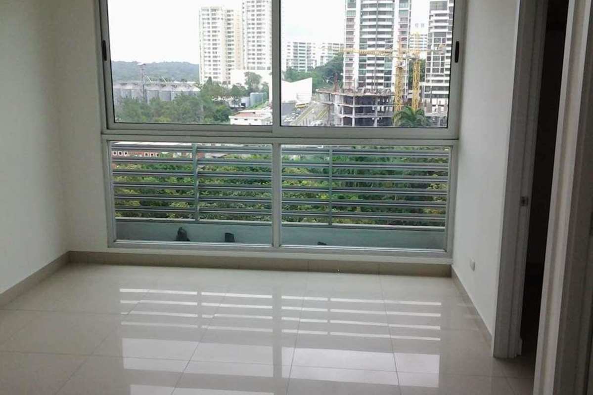 Bedroom with ensuite bath and closet PH Yoo Panama Bella Vista