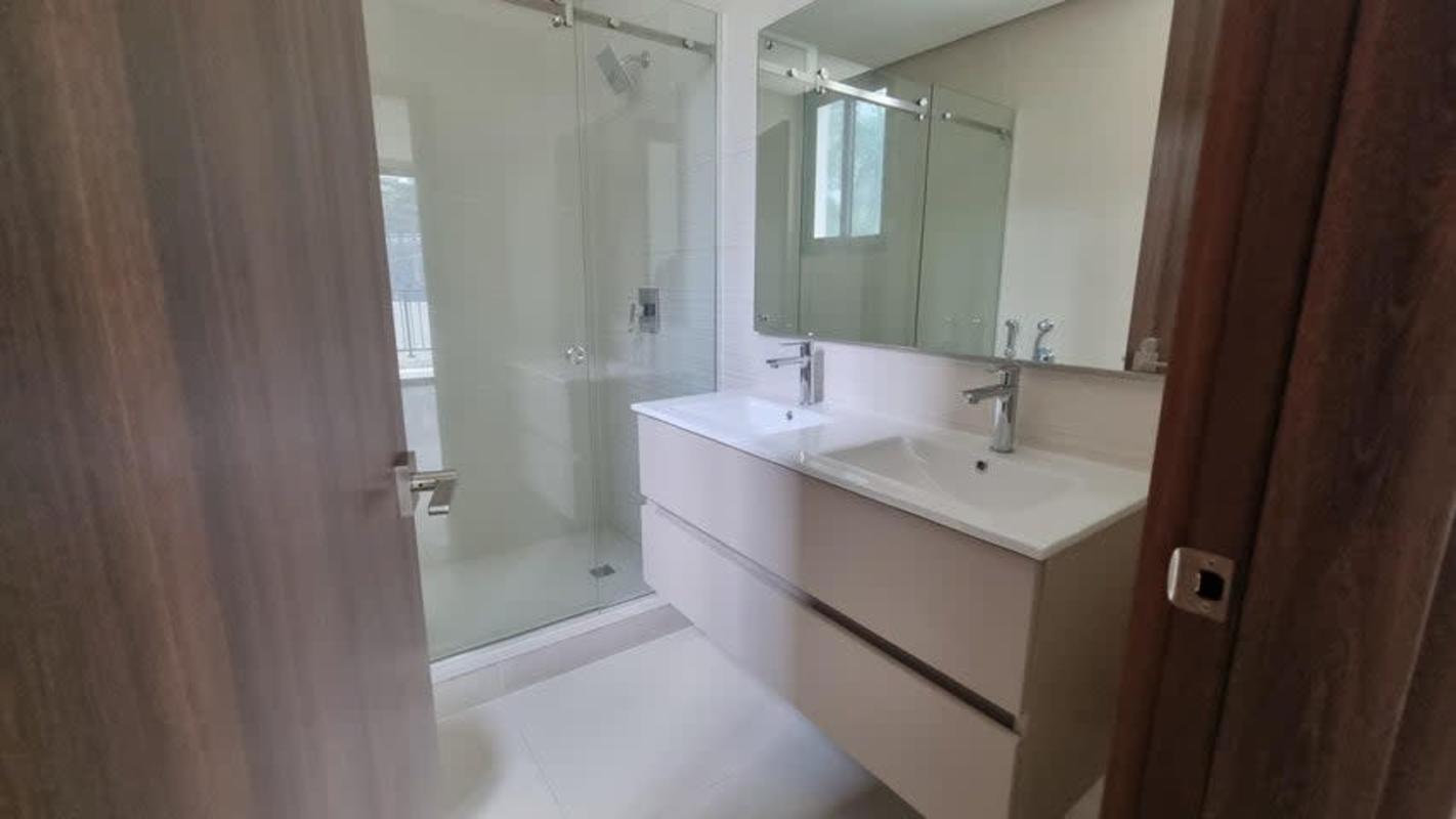 Luxurious 3BR Oceanview Apartment Costa del Este 253m2