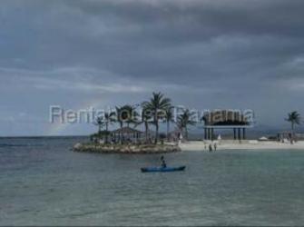 Infinity swimming pool overlooking the Caribbean Sea at PH Playa Escondida Maria Chiquita Panama