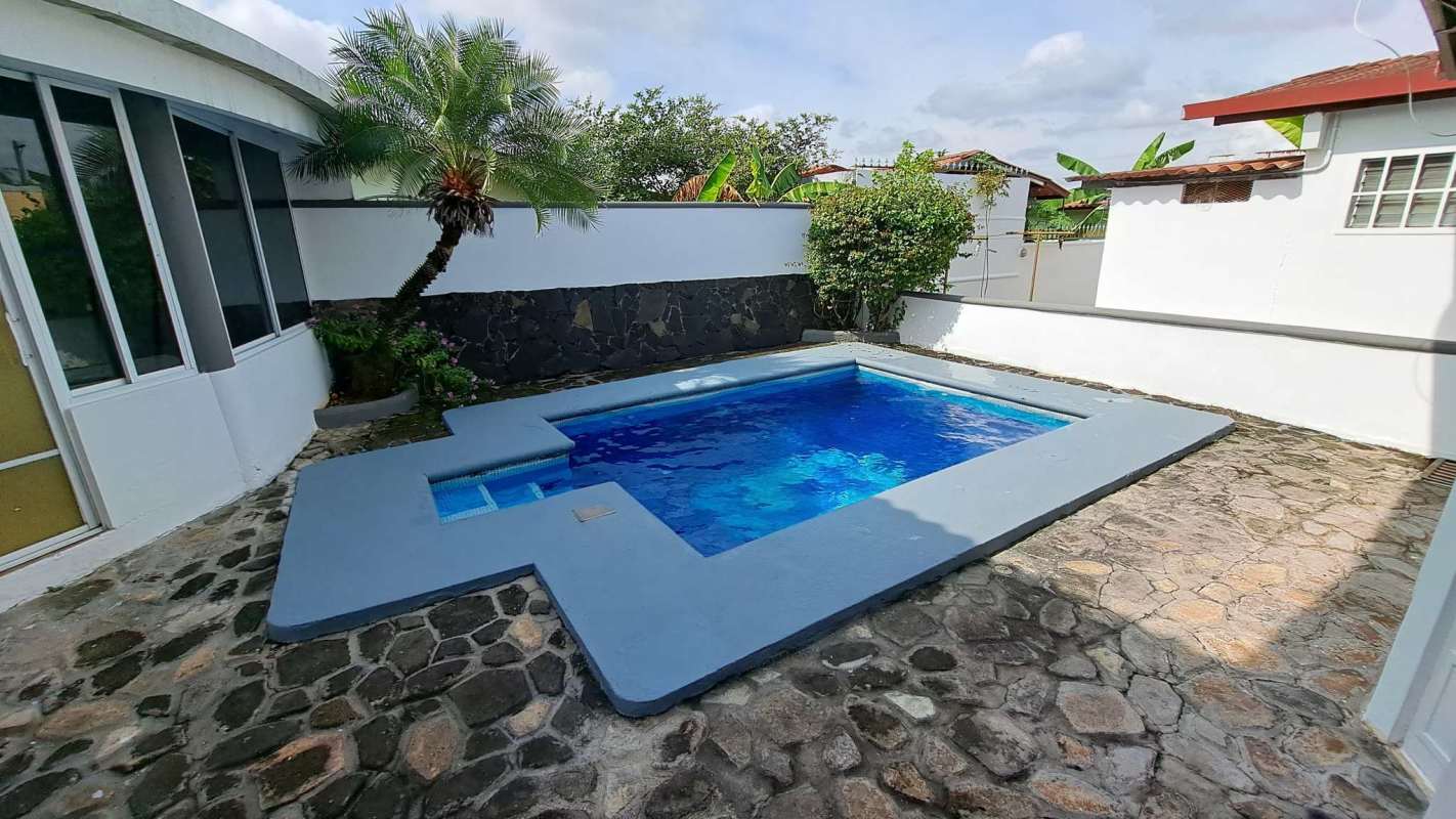 Beautiful stone facade front garden 2 car parking home for sale Terrazas de Brisas del Golf Panama