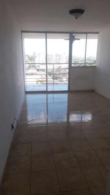 3BR 2BA Apartment with Terrace near Metro 12 Octubre