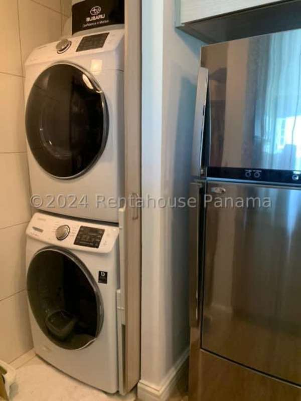 Furnished bedroom with ocean views PH Ocean Waves Coco del Mar Panama City