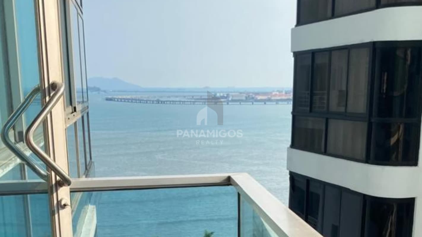 Sea view balcony glass railings overlooking ocean PH Bayfront Avenida Balboa