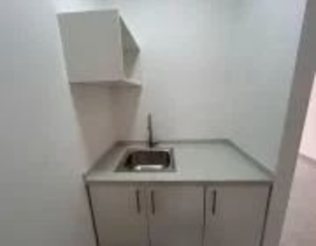 Contemporary lobby with reception desk at Torre Arboleda Costa del Este