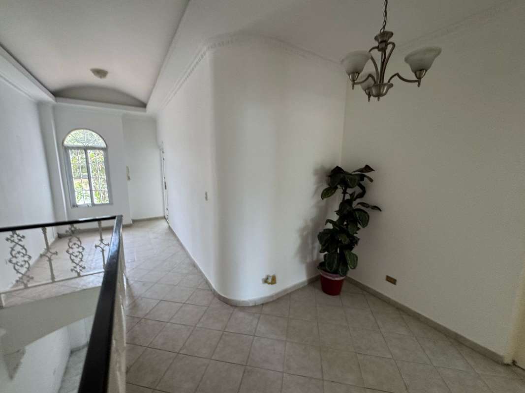 Spacious bathroom with jacuzzi tub, shower, and double sinks Betania home