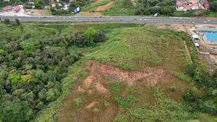Commercial land parcel with highway visibility in Panama Oeste Arraiján