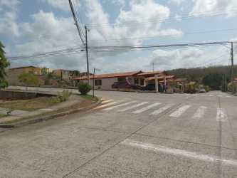 Corner House for Sale Brisas del Golf Arraiján Panama