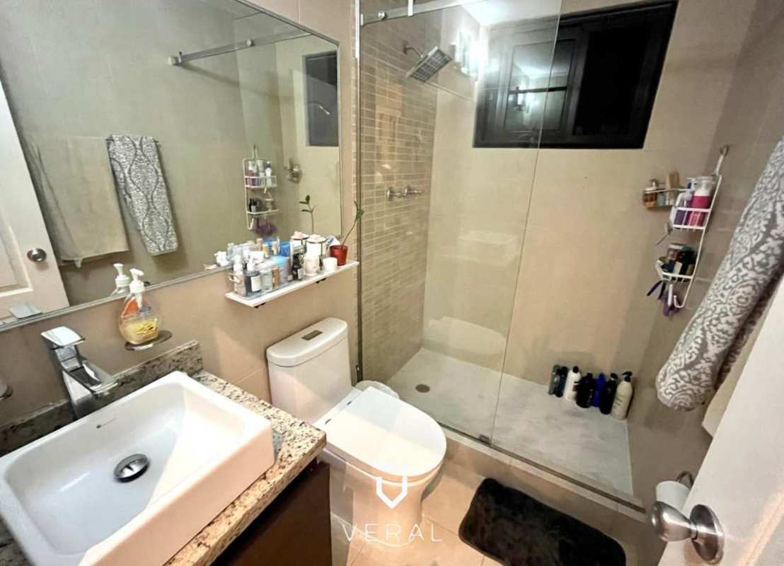 Furnished Duplex 3BR House with Garden & Solar Panels in Versalles