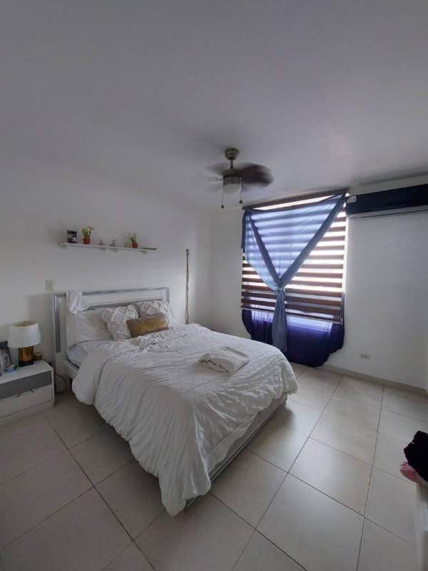 Spacious bedroom with built-in closet ceiling fan in PH Dos Mares View Villa de las Fuentes Panama