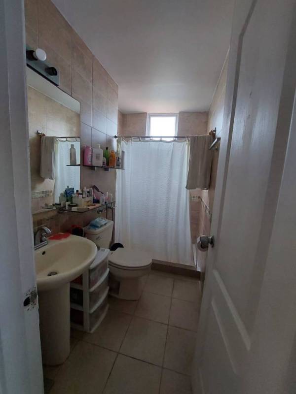 Bathroom with shower, sink and toilet in PH Dos Mares View Villa de las Fuentes Panama