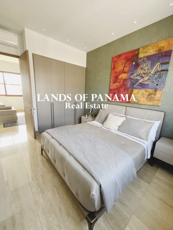 Master bedroom walk-in closet bright and spacious The Woods Santa Maria